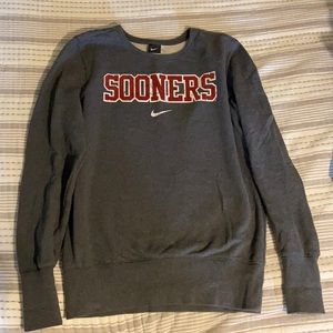 Sooners sweatshirt